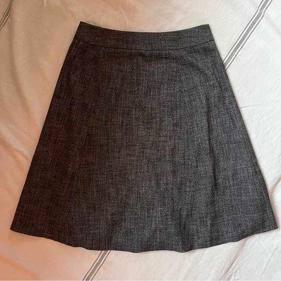 Banana Republic A-line skirt, Sz 6 - Picture 2 of 4